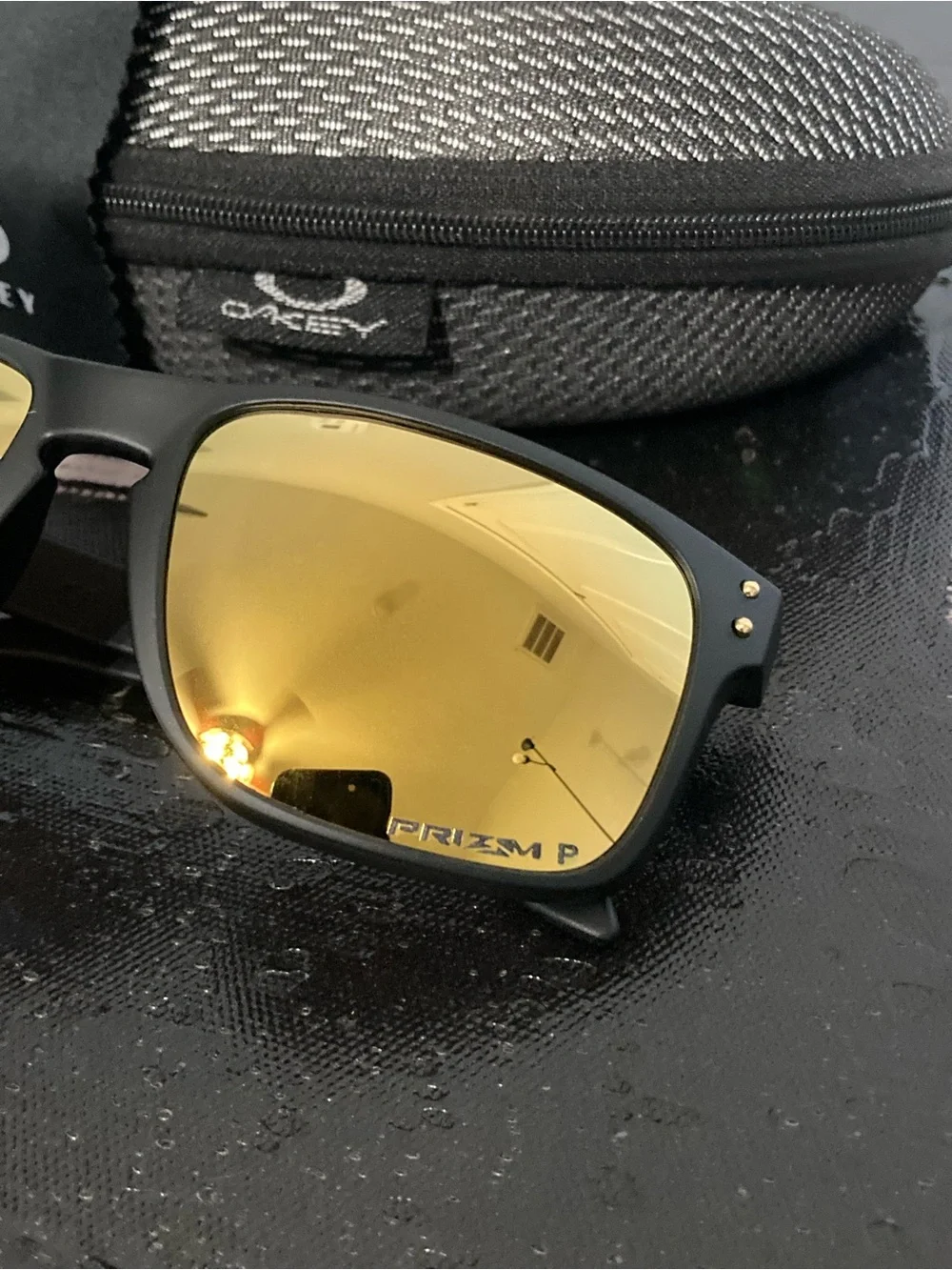 Oakley Holbrook Prizm Polarized 24k Gold OO9102